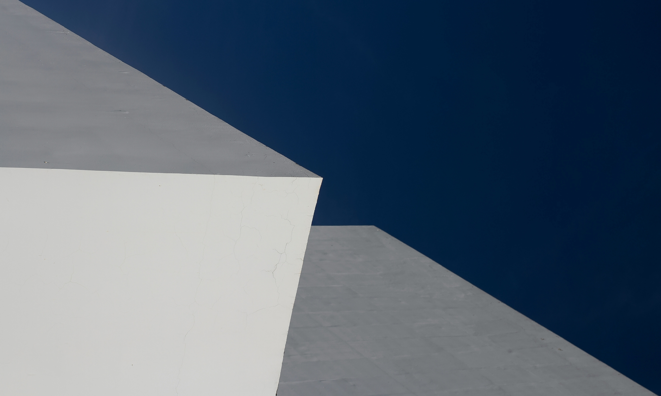 The Cockpit Gap - Why Technical Genius is Failing the Commercial Mission